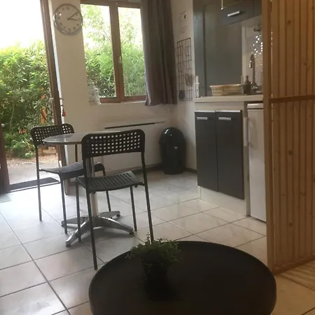 Les Cherois Agreable Rdc Maison- 2 Personnes